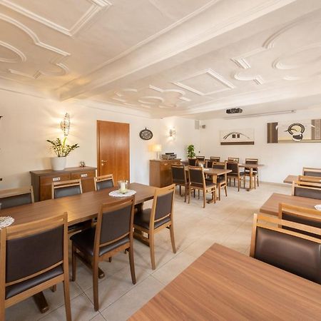 Hotel Baer Sinsheim Dış mekan fotoğraf