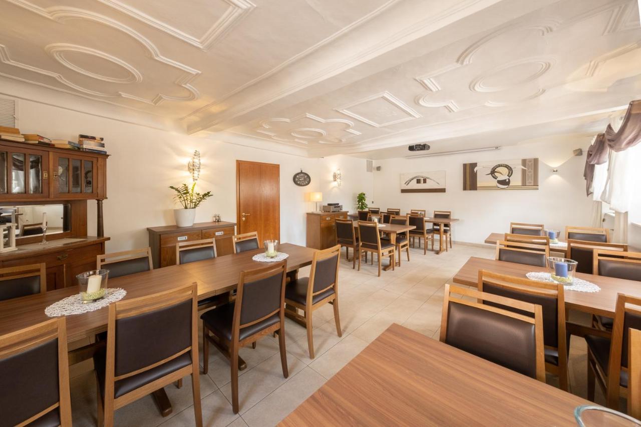 Hotel Baer Sinsheim Dış mekan fotoğraf